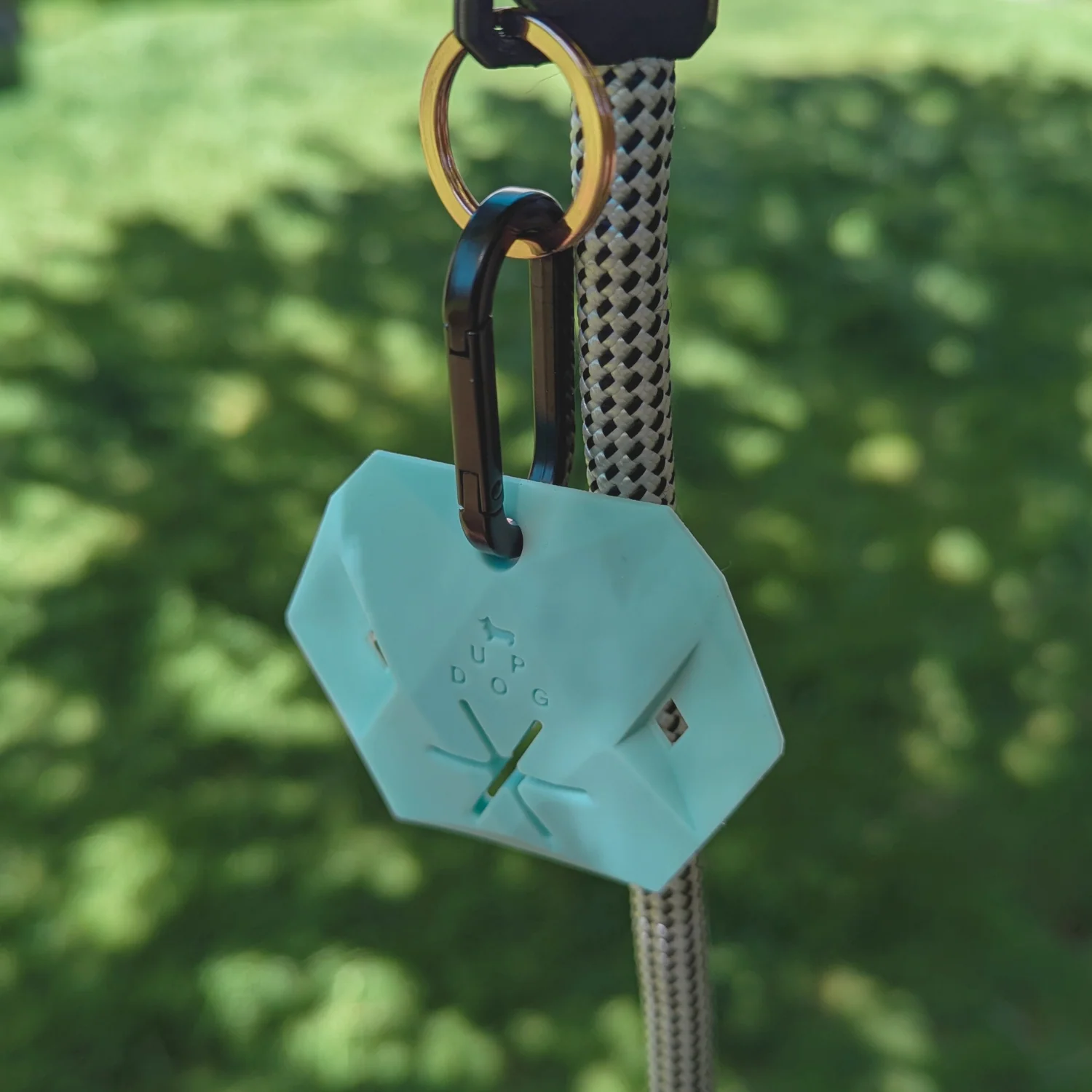 Poop Bag Holder for Leash - Image 9